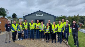 10 Men at Shed